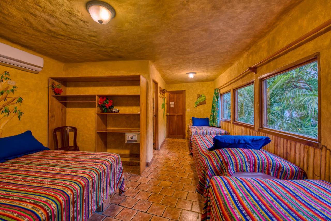 El Sano Banano Beachside Hotel Montezuma Luaran gambar